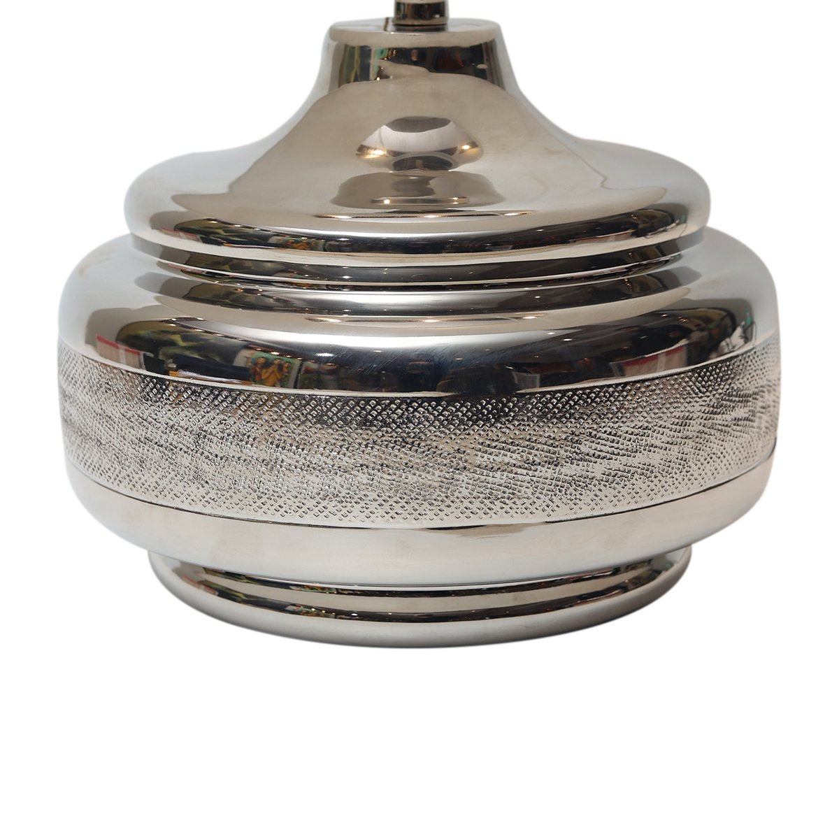 Iyla Metal Lamp - Silver