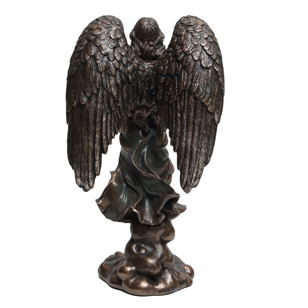 Angel with trumpet