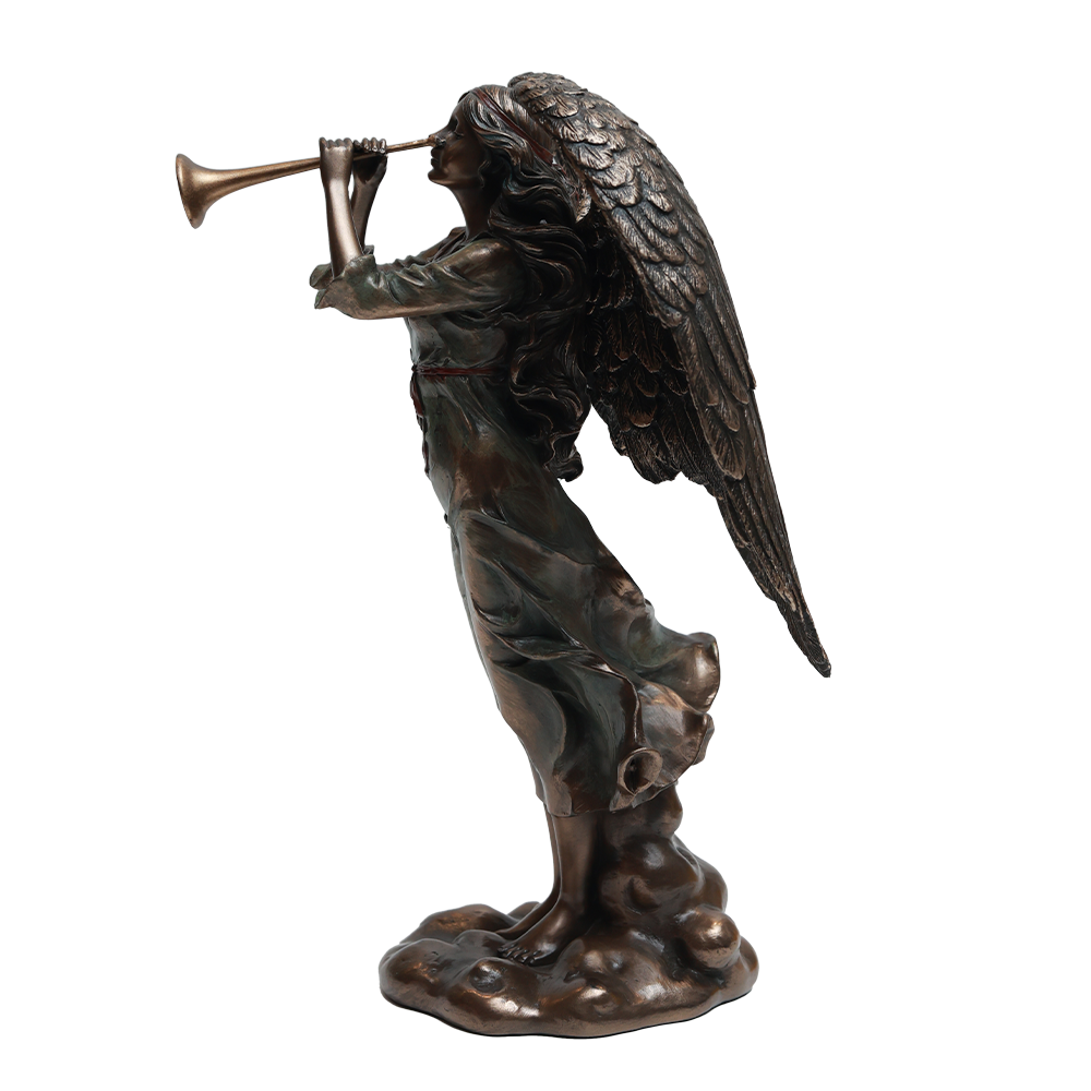 Angel with trumpet