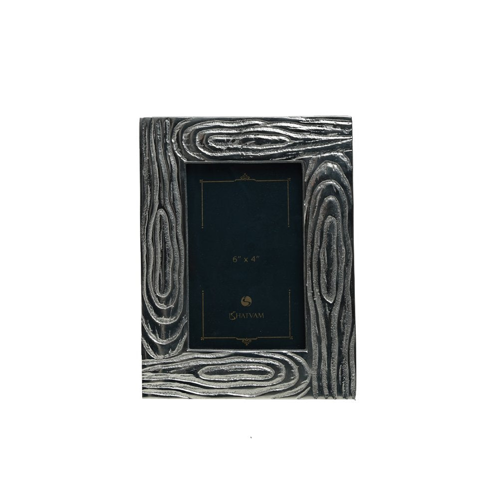 Classic Frame - Silver in Metal 6" X 4"