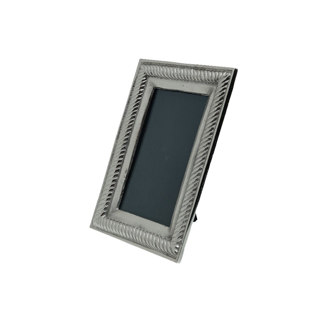Classic Twist Photo Frame 6&quot; X 9&quot;