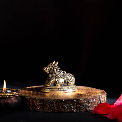Nandi Sitting Oval Base - Small